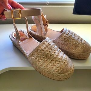 Espadrilles flats
